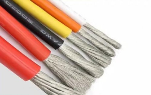 如何選擇合適的電纜類型？